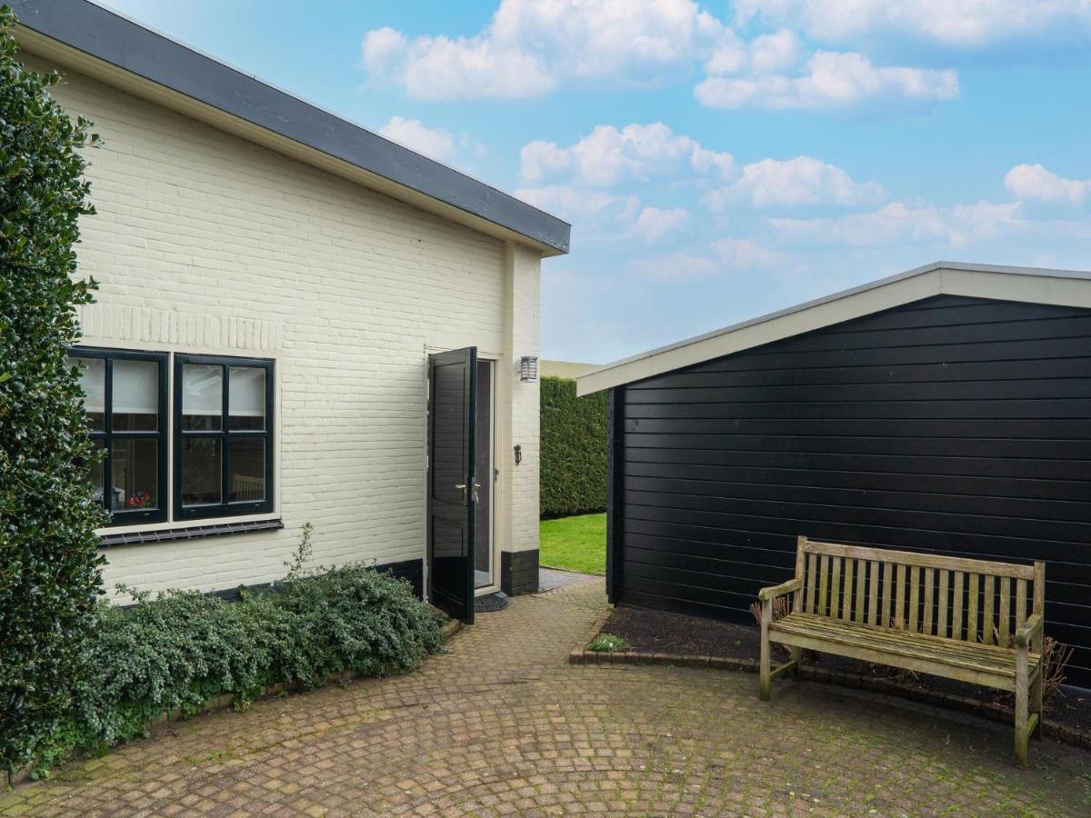 Quaint Summer Holiday Home In Egmond Binnen Exteriör bild
