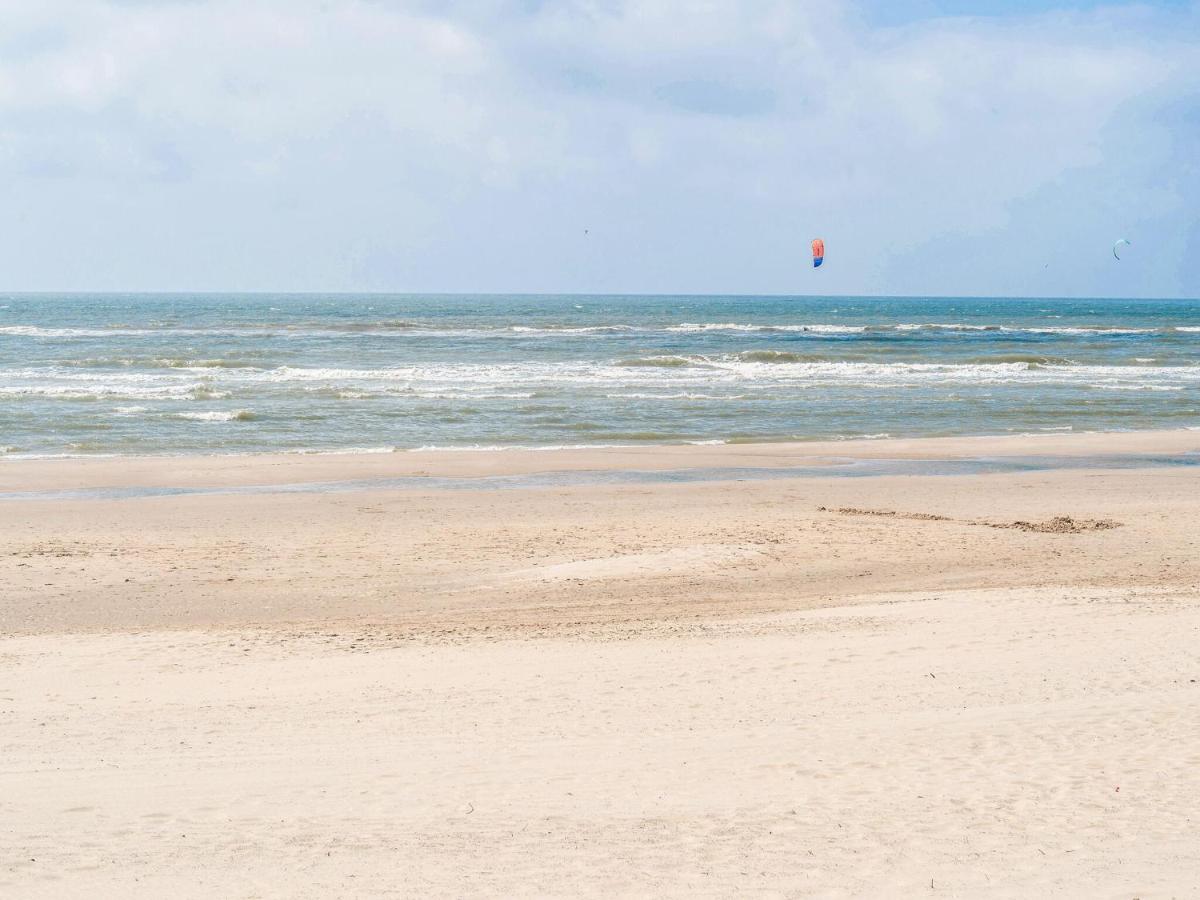Quaint Summer Holiday Home In Egmond Binnen Exteriör bild